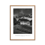 Black&White_Abandoned-House-in-the-hills_Portraet_400x